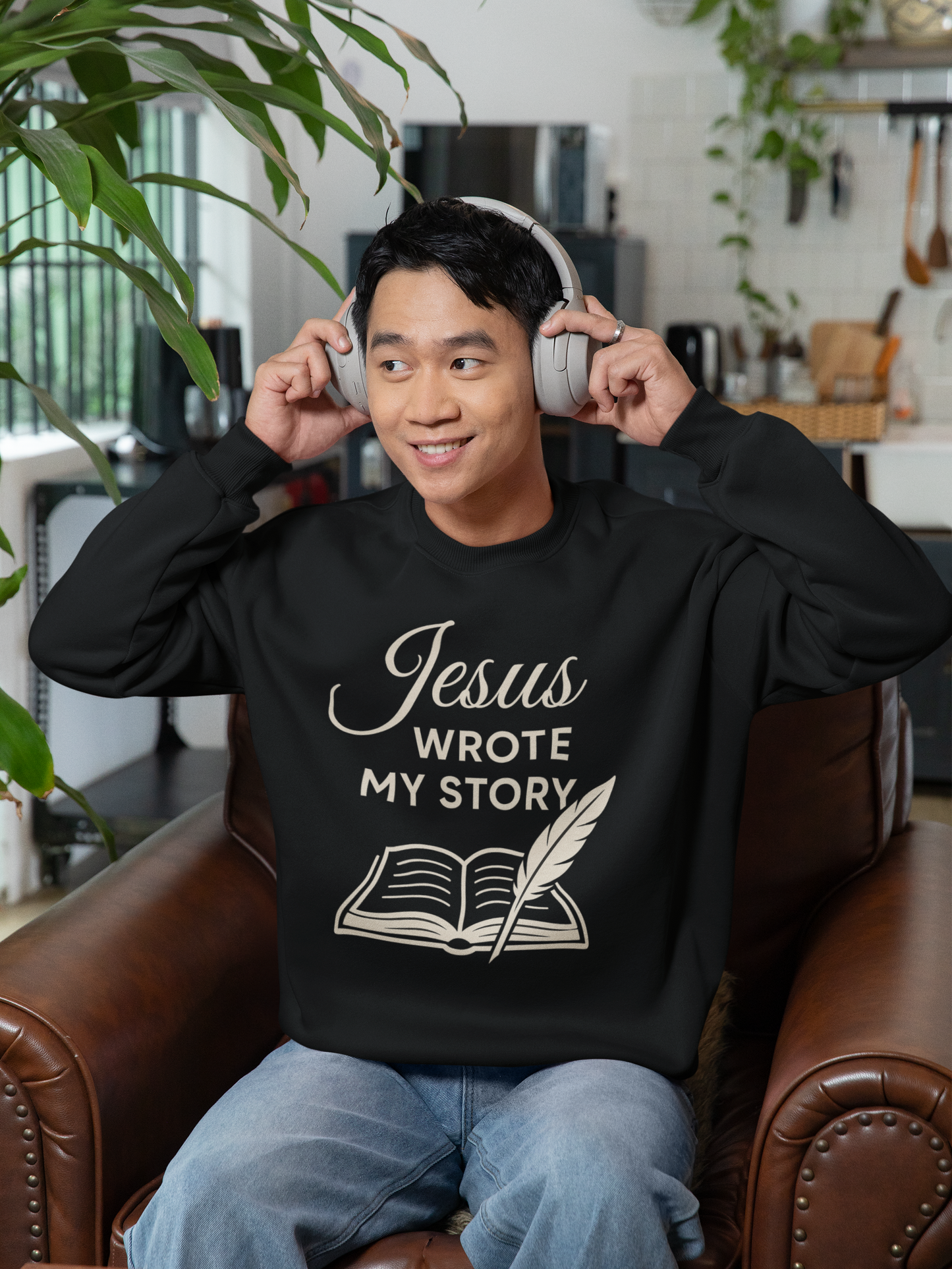 “Jesus Wrote My Story” Crewneck Sweatshirt – Cozy and Meaningful Religious Apparel